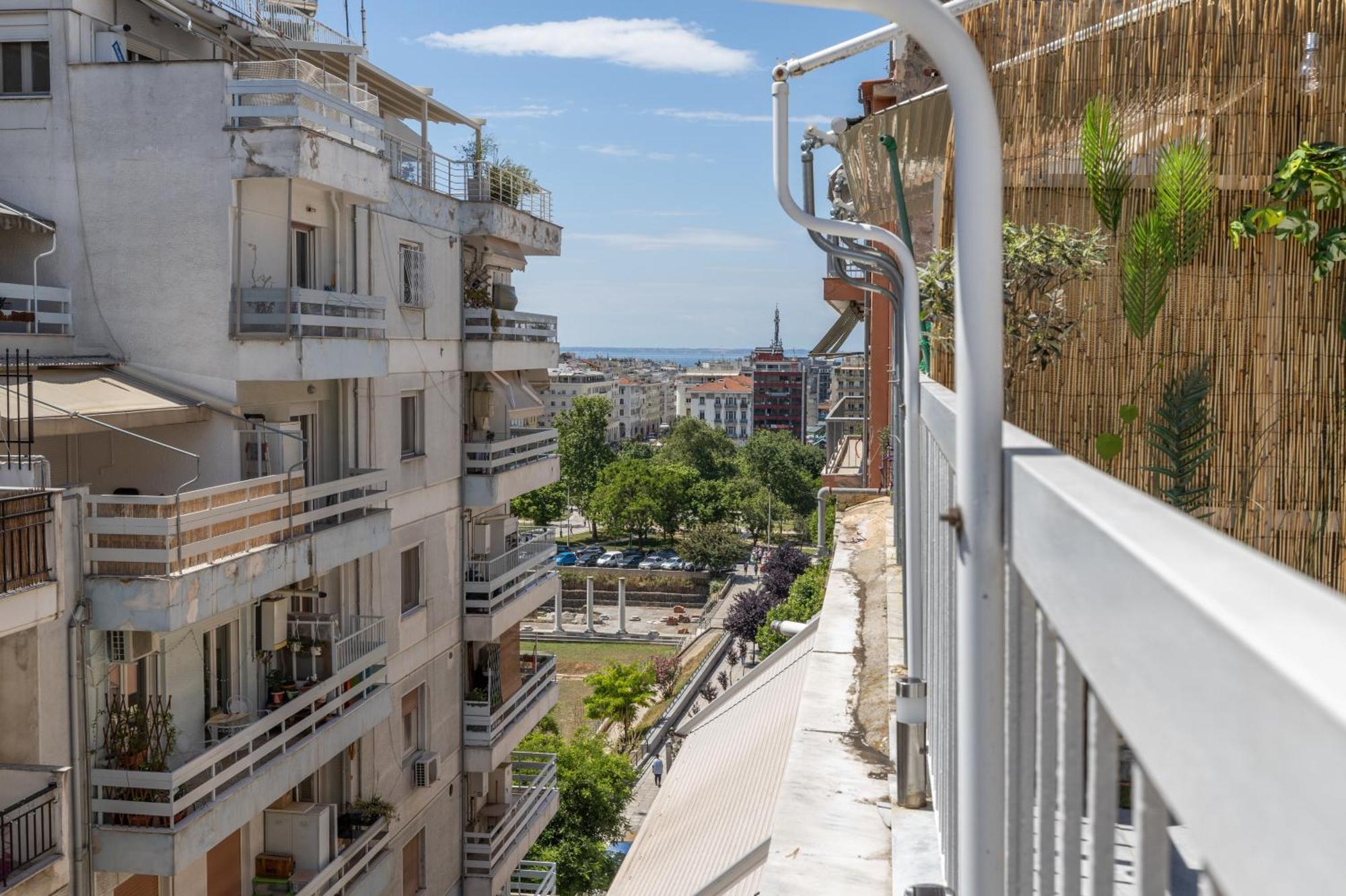 Elysian Bliss By Infox Suites Thessaloniki Exterior foto